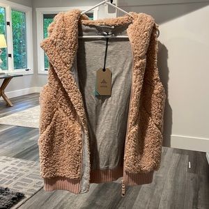 PRANA PERMAFROST VEST SIZE WOMENS L PINK CHAMPAGNE